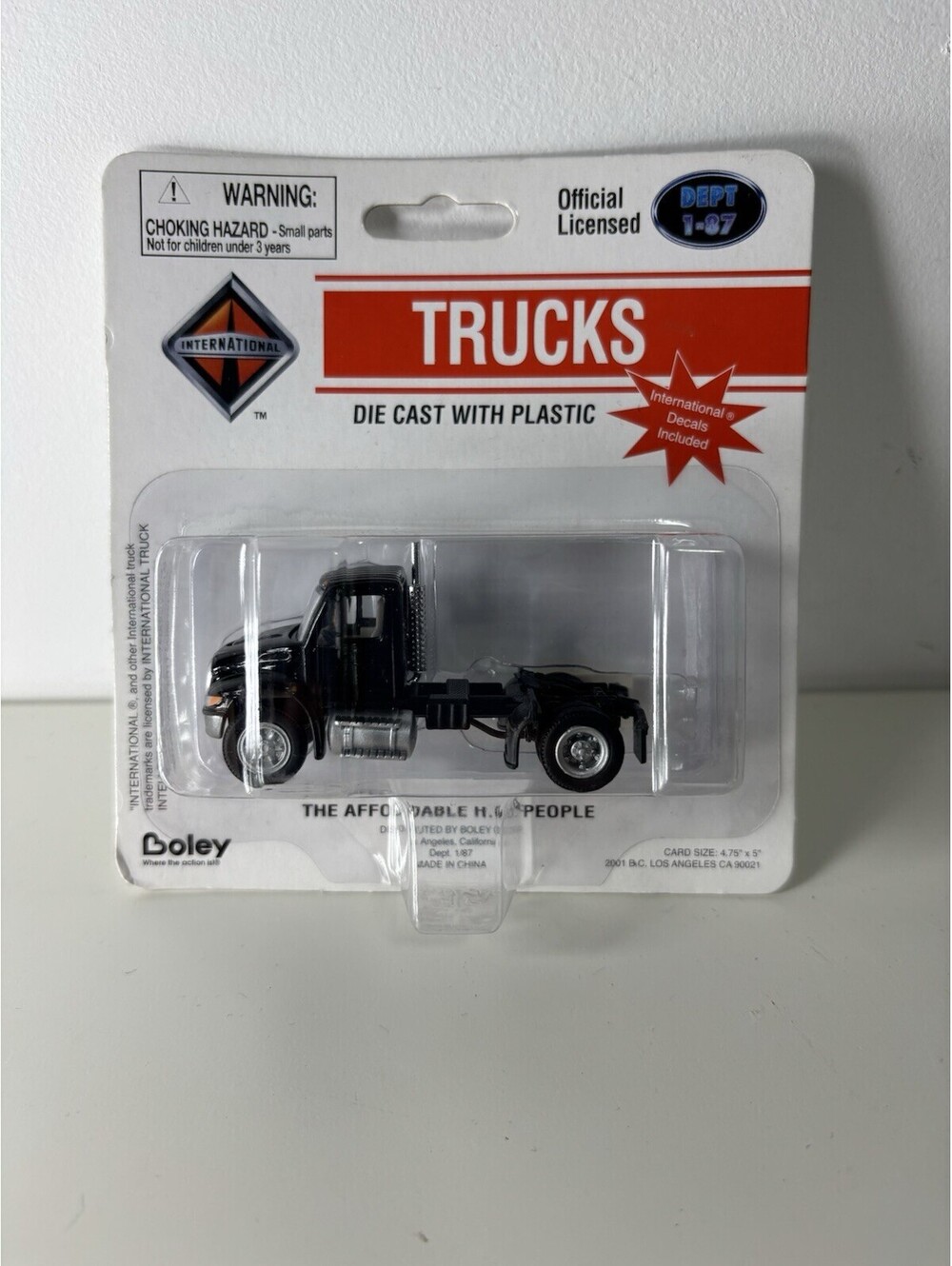 Boley HO Scale Vehicle International Truck - Black